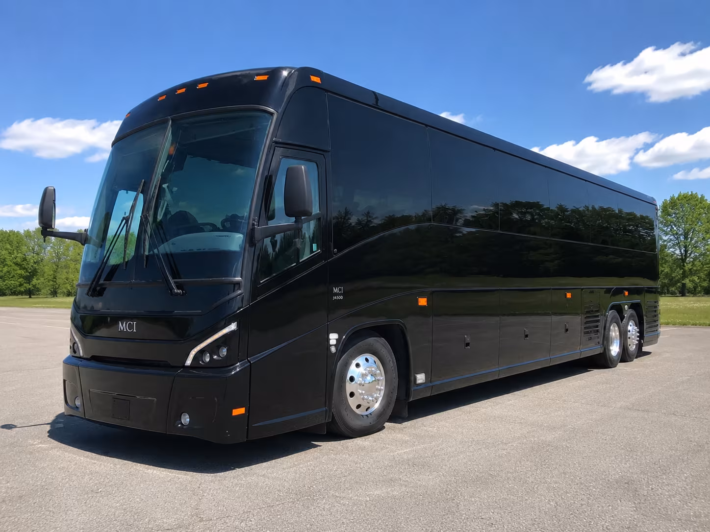 charter buses to the lake michigan shore wine trail from lansing