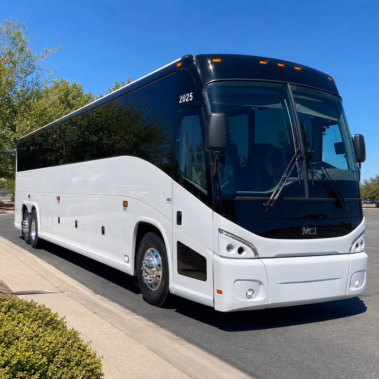 corporate convention shuttle buses between lan and downtown lansing