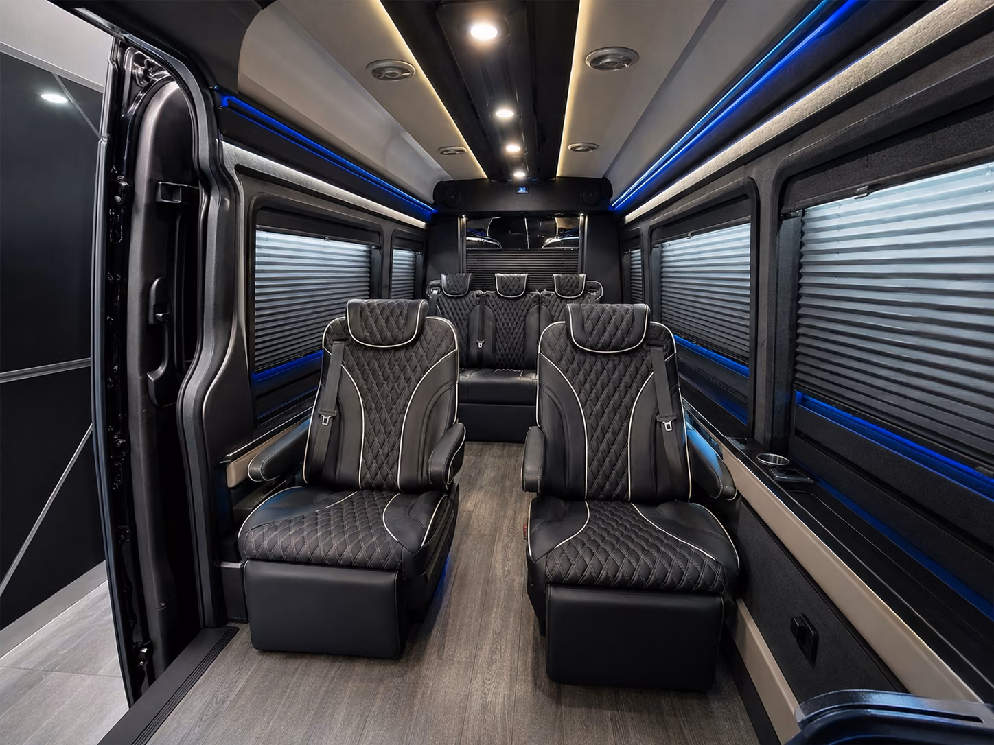 detroit metro airport dtw group shuttle buses from lansing