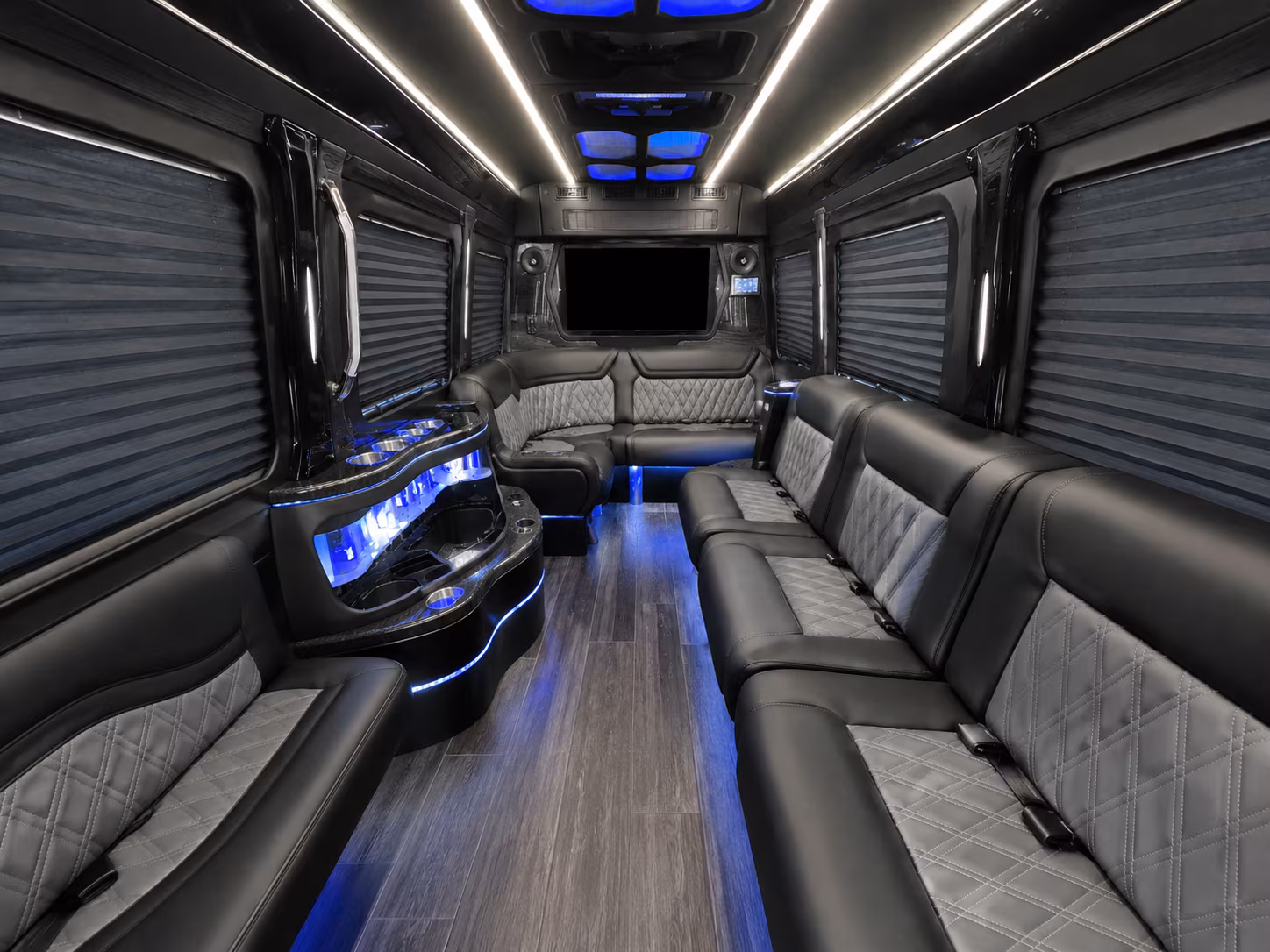 lansing 15 passenger party bus