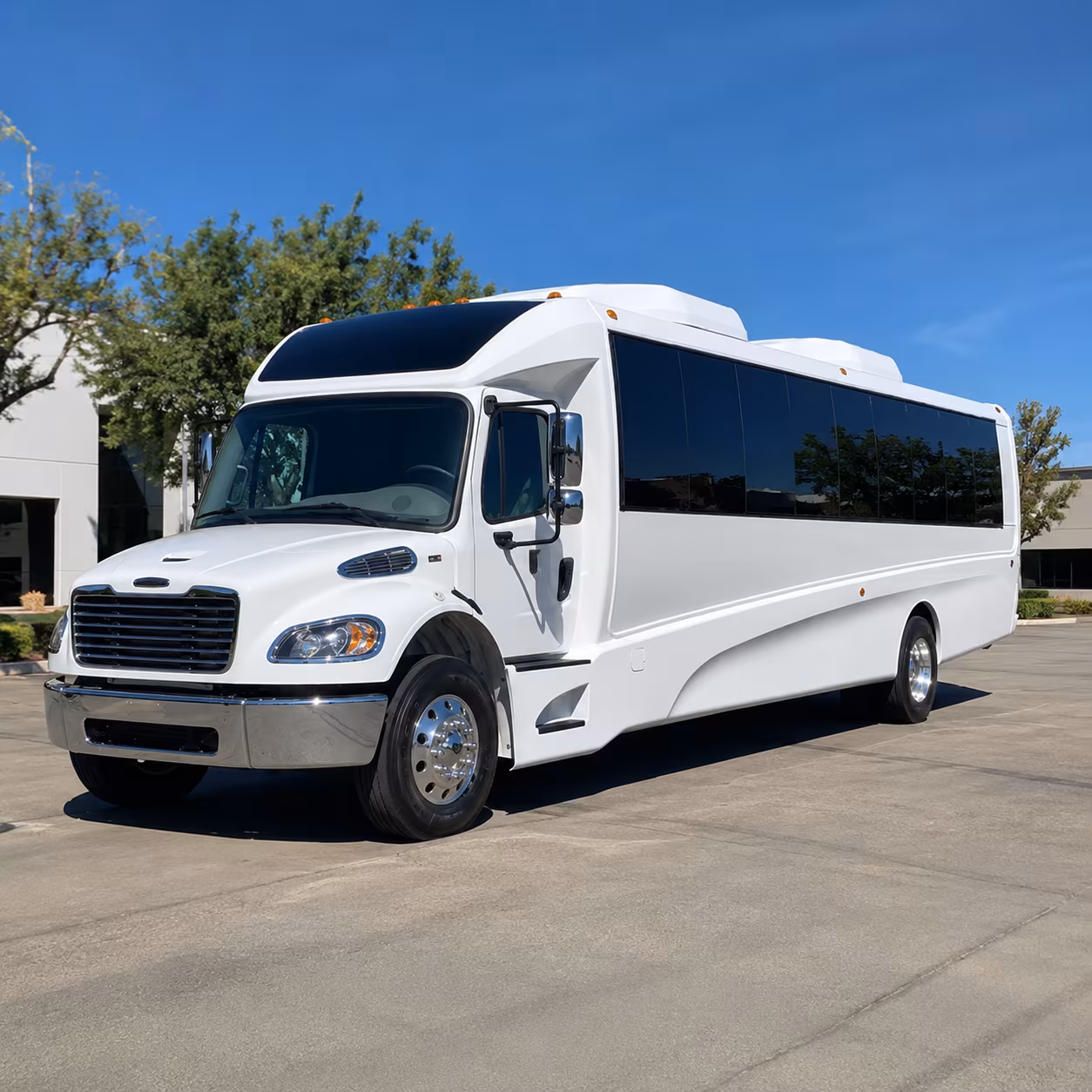 lansing 18 passenger minibus