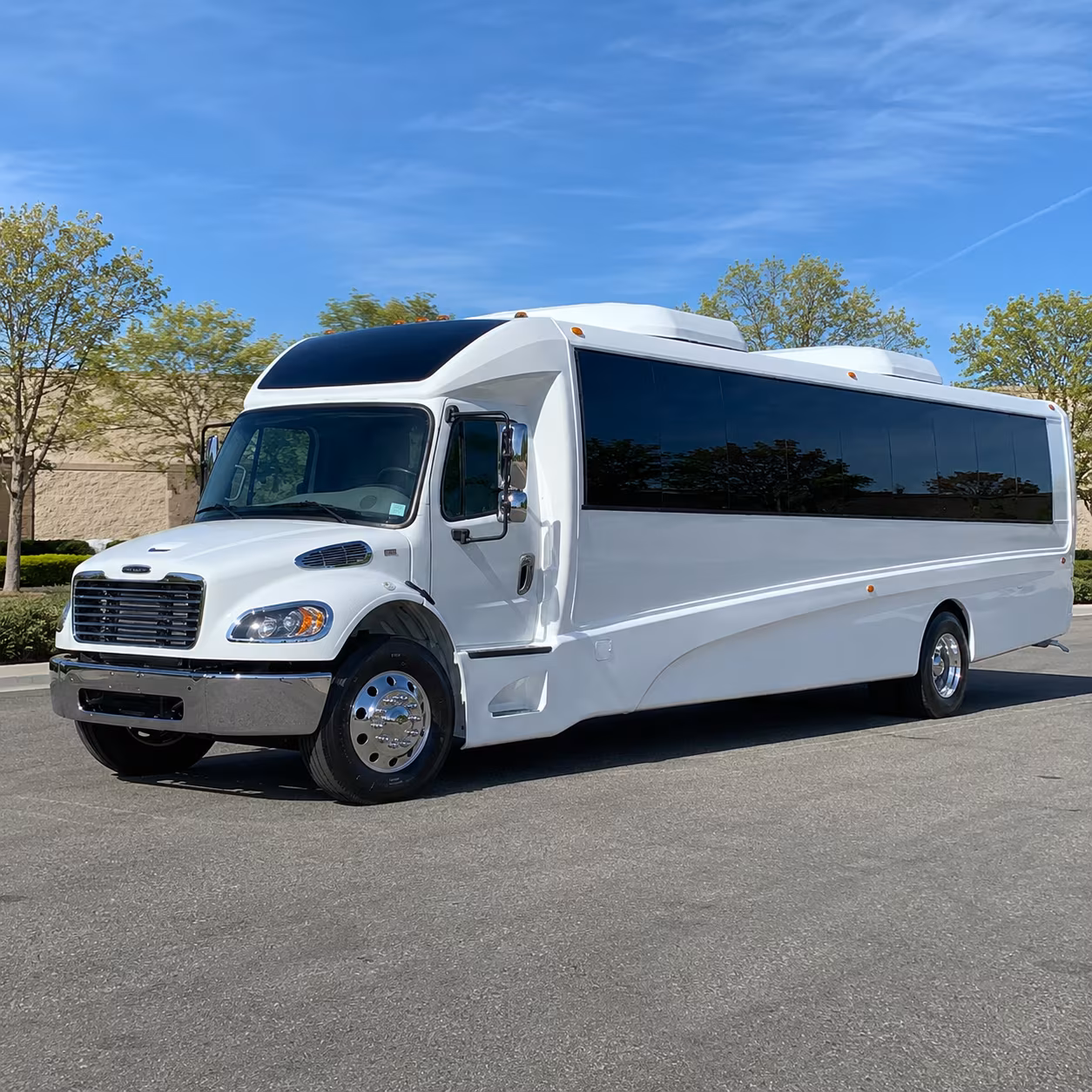 lansing 20 passenger minibus