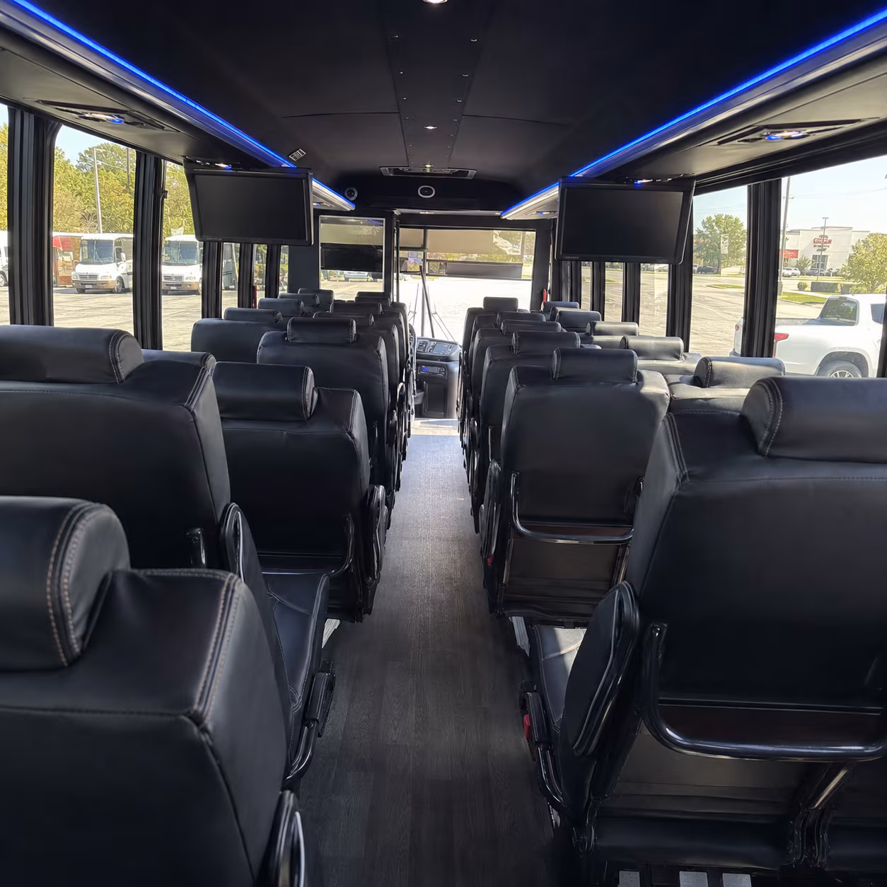 minibus rentals for smaller prom groups around lansing