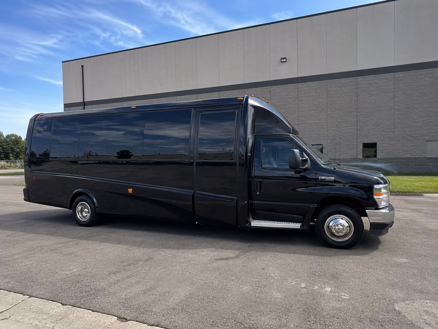 senior ministry and accessible church bus rentals in lansing
